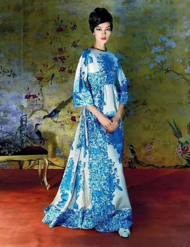 青花瓷与青花时装的完美结合