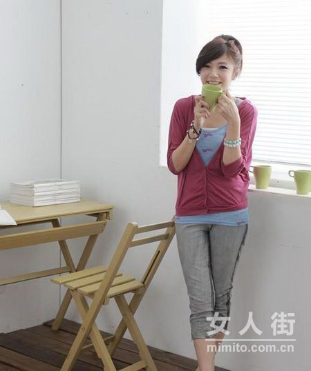 盛夏背心+薄针织衫 雨季你最甜美
